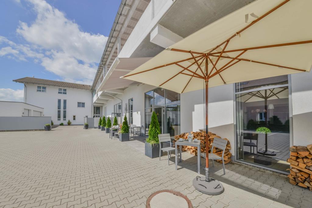 Pension Wess Neufinsing Exteriér fotografie